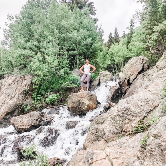 Meet your Posher, Jennifer - Picture 6 of 9